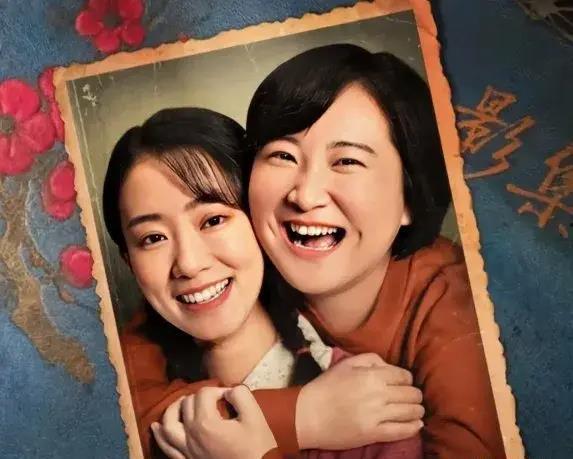 类似我在娱乐圈吃瓜演戏,吃瓜演戏两不误，揭秘明星幕后生活